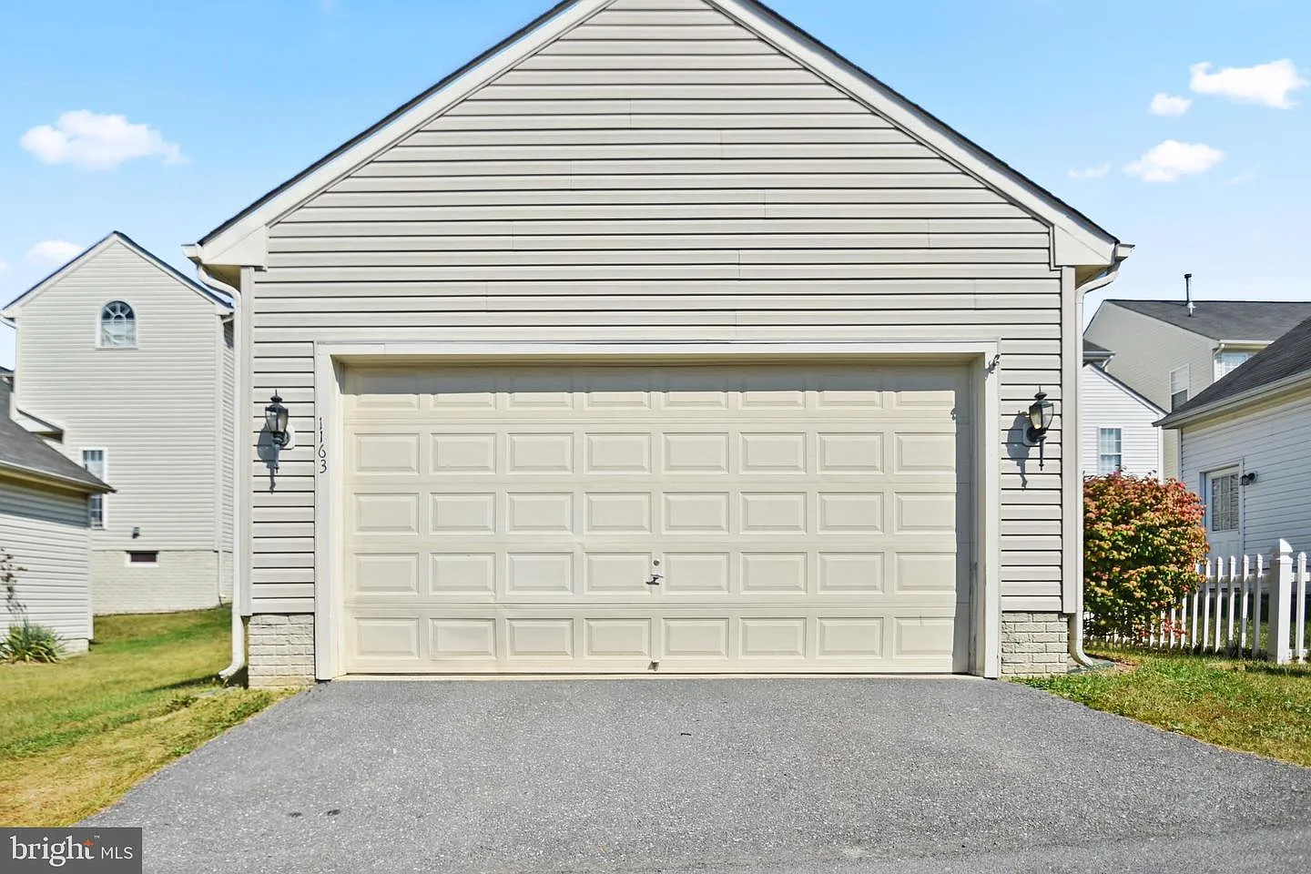 4 bed, 3.5 bath, 2774 sqft, $2,600 — Photo 4