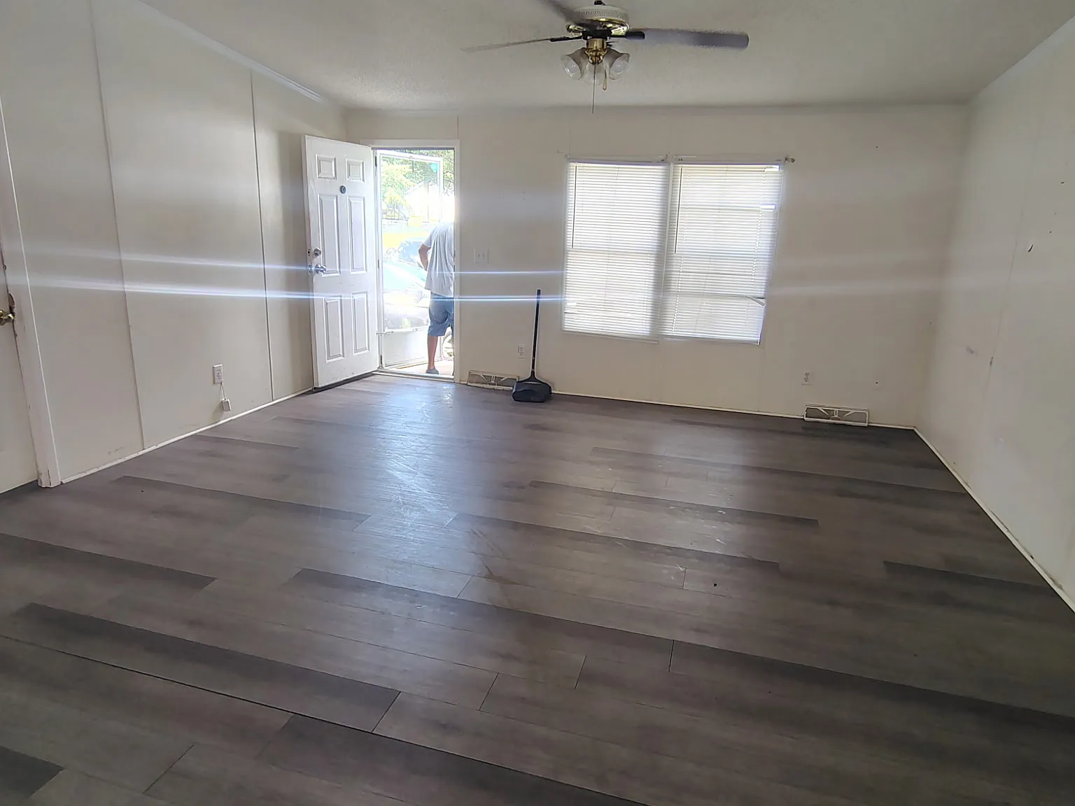 3 bed, 1150 sqft, $1,600 — Photo 2