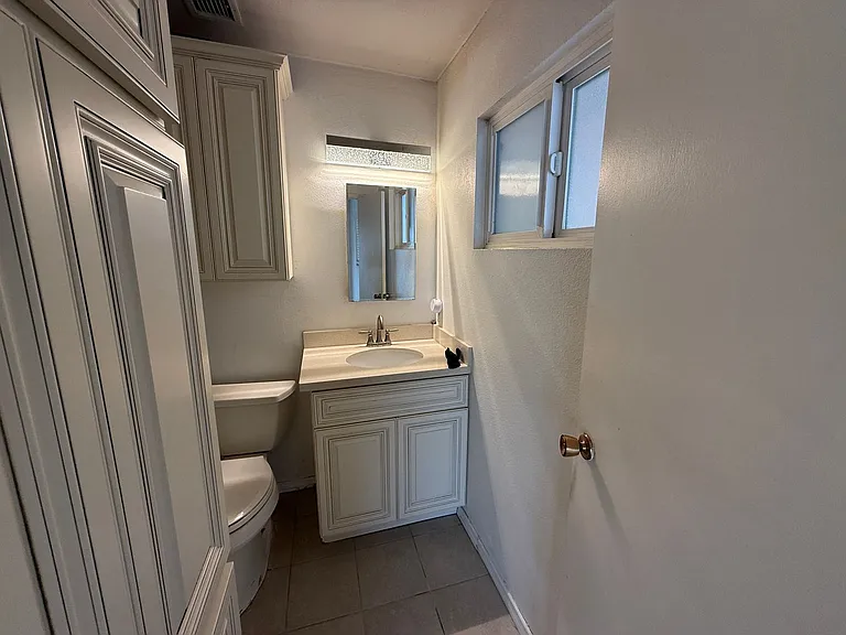 640 Felicita Ave — Photo 27