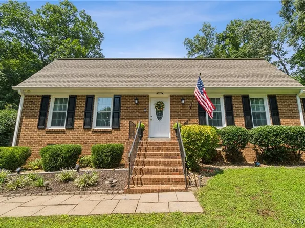 11708 Dewberry Ln, Chester, VA 23831