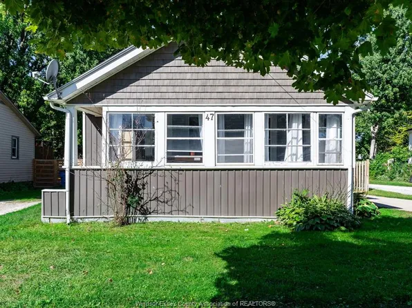 47 Wigle St, Leamington, ON N8H 2S8