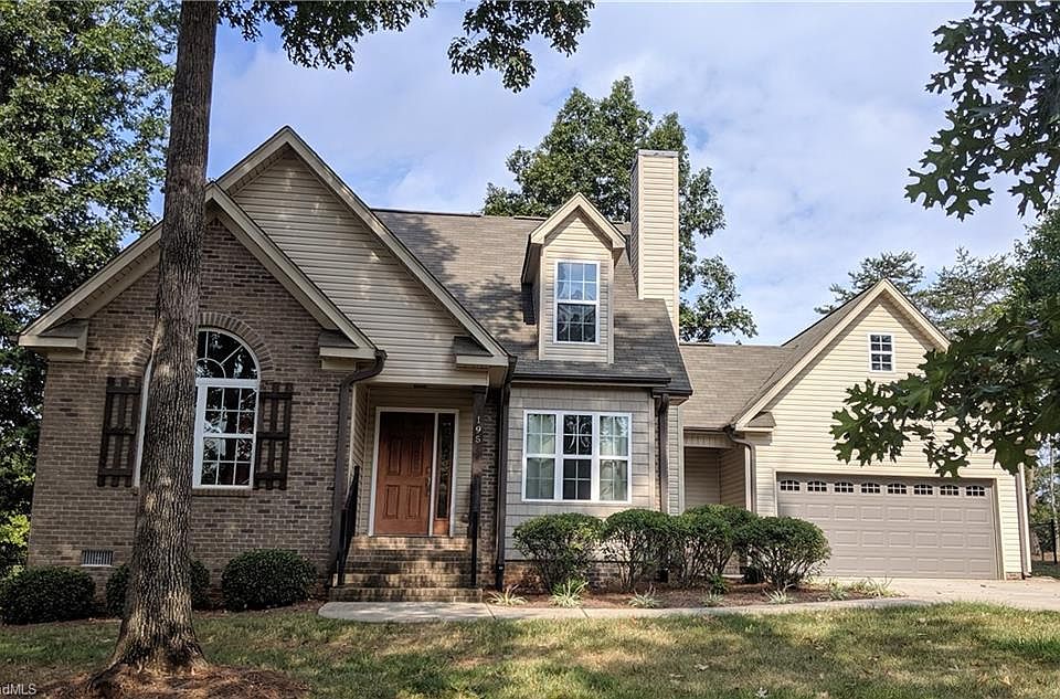1st image of 195 Twin Creeks Dr