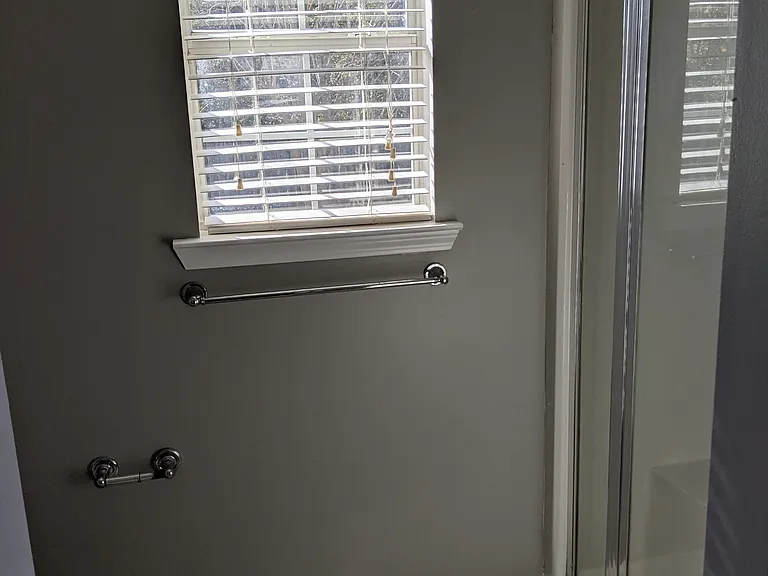 200 Melrose Ln — Photo 9
