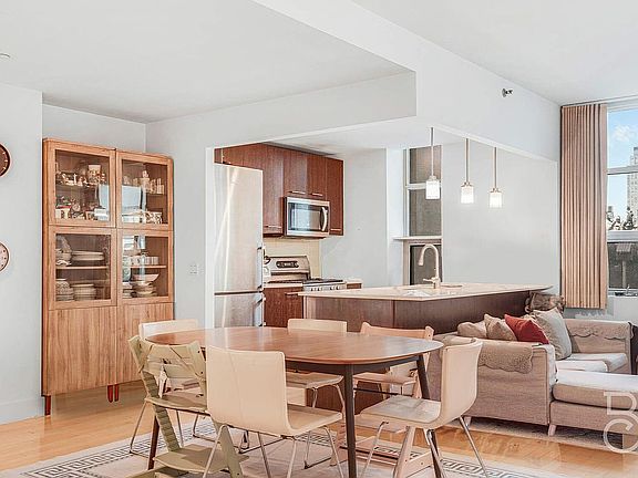 4th image of 509 48th Ave APT 3M