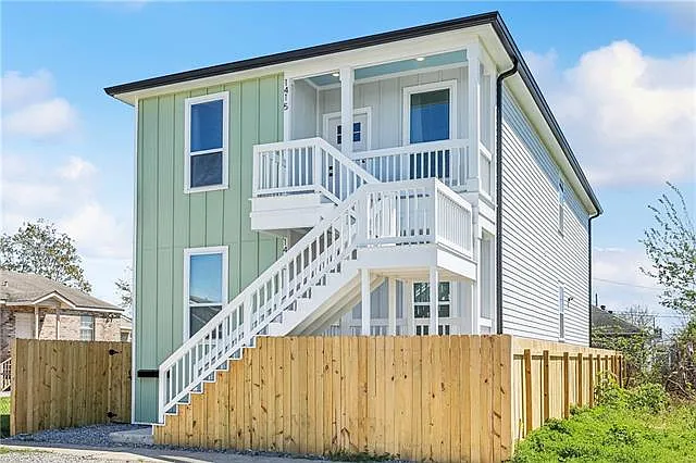 3 bed, 2.0 bath, 1100 sqft, $1,750 — Photo 2