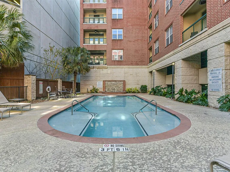300 Saint Joseph Pkwy #103 — Photo 21