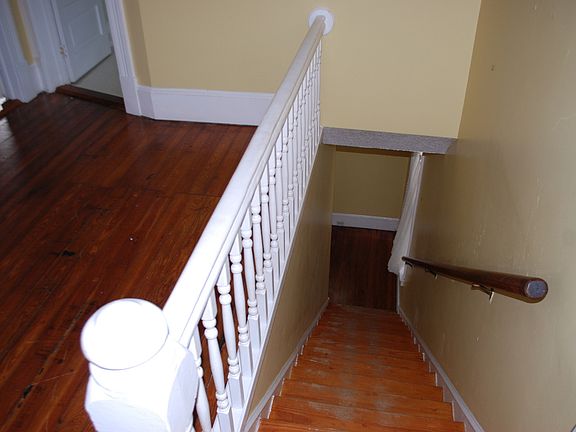 4th image of 1349 N Pearl St