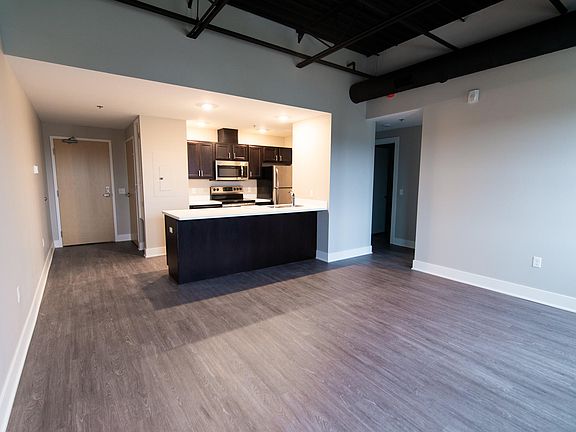 2nd image of 3424 Chicago Dr #305