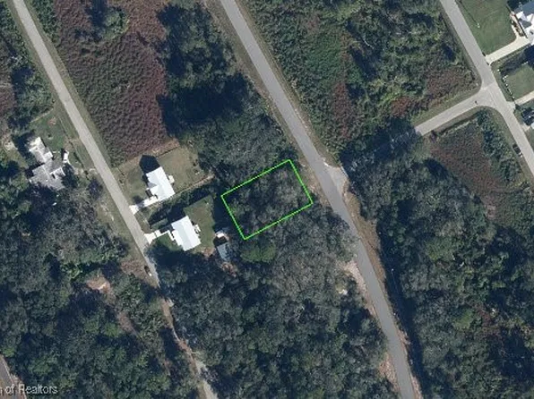 1020 Wildflower St, Lake Placid, FL 33852