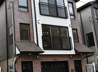 593 S 18th St #2, Newark, NJ 07103