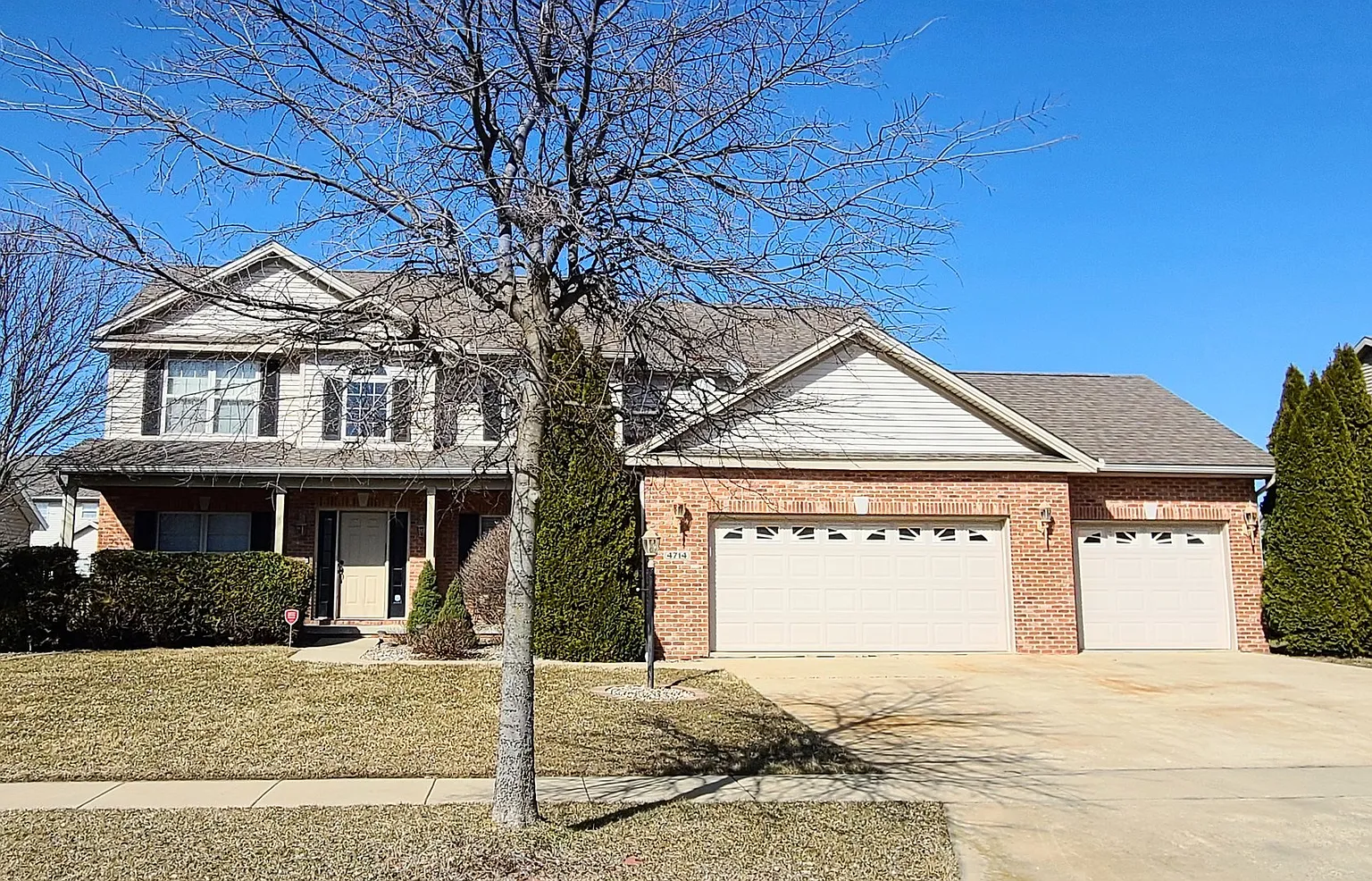 4714 Watermark Dr photo 1