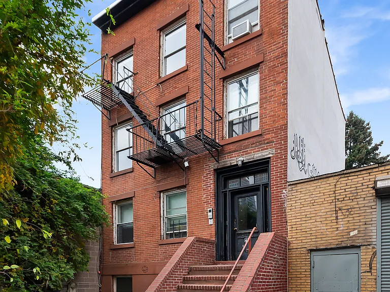 49 S 1st St #3A — Photo 8