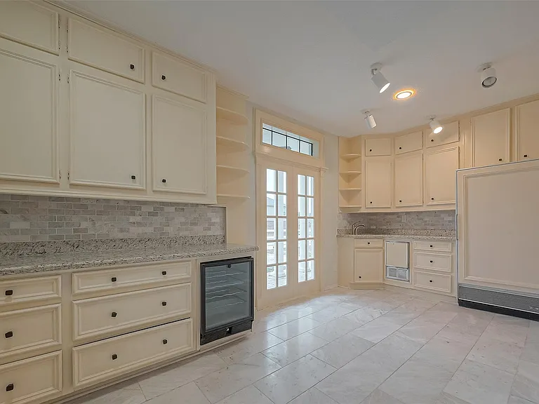 27165 Kestrel Trl — Photo 15