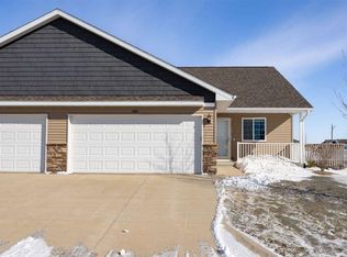 4422 Calder Dr, Marion, IA