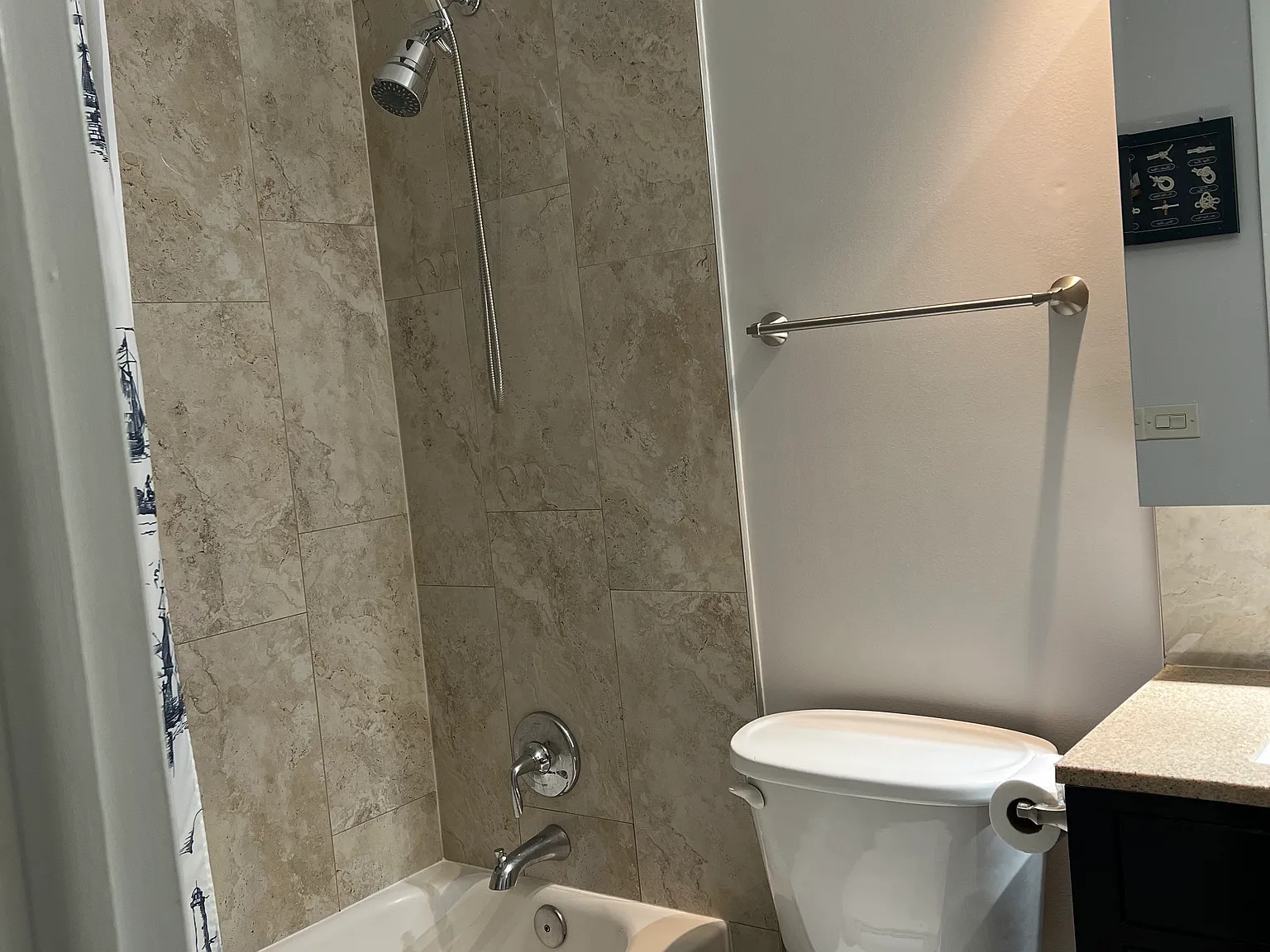2 bed, 900 sqft, $1,875 — Photo 2
