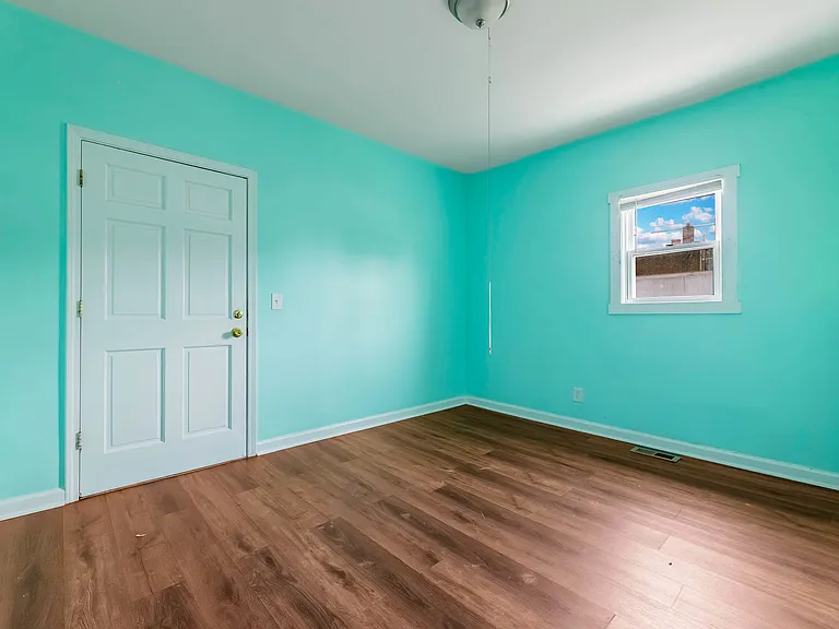 5047 W 25th St #1 — Photo 11