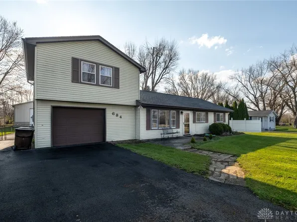 684 Snider Rd, New Carlisle, OH 45344