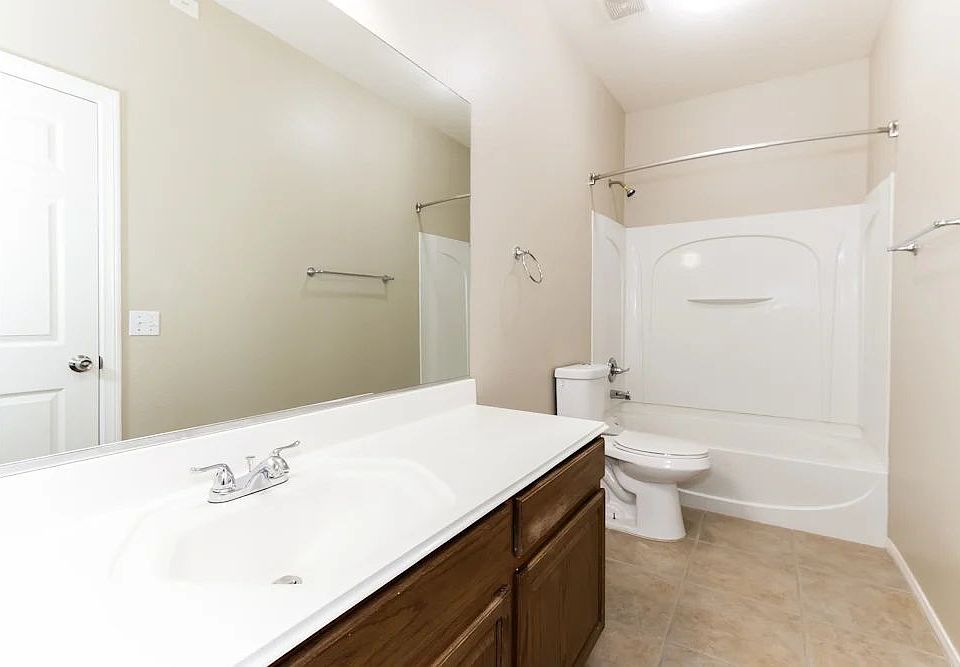 1st image of 5908 Buena Tierra St