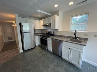 104 Middlesex Rd UNIT A1, Tyngsboro, MA 01879