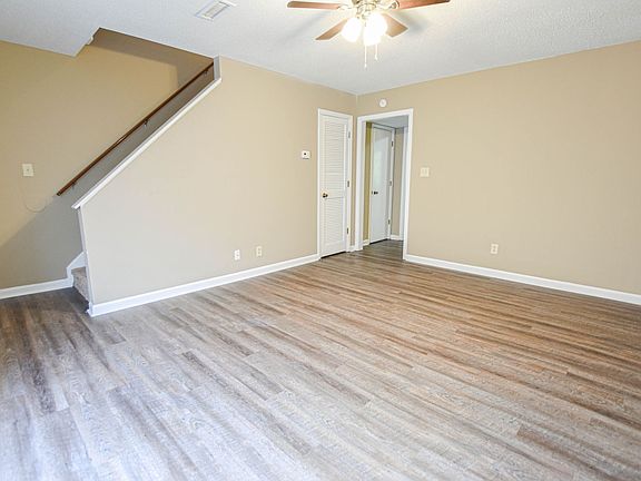 4th image of 460 Martha Ln APT B