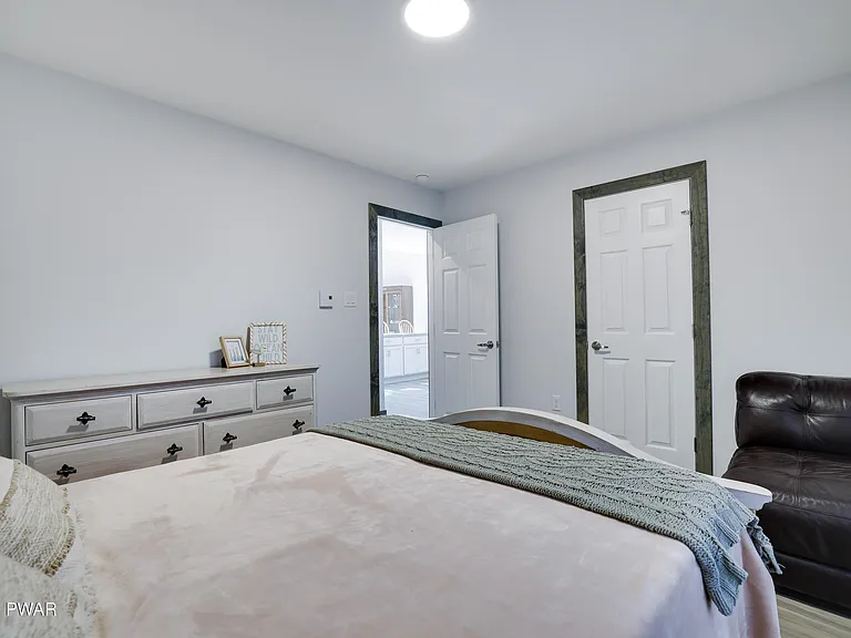 1121 Cobblewood Rd — Photo 17