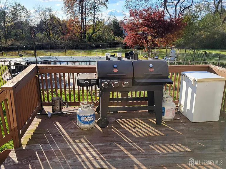 2 Groendyke Cir — Photo 19