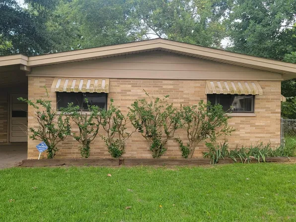 1 Sunnydale Dr, Little Rock, AR 72209