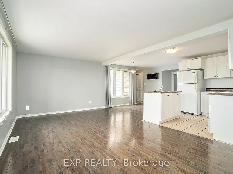 525 Russell Rd #1 — Photo 11