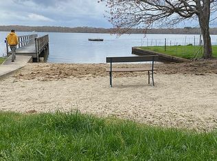 Tomahawk Trl S, South Kingstown, RI 02879