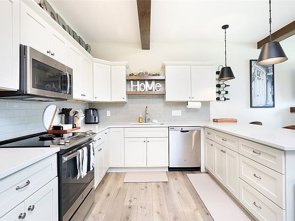 5th image of 6460 Galleria Dr Unit 1101