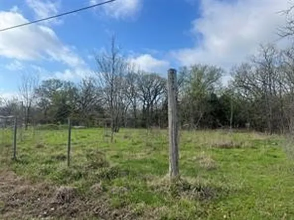 Voncille Dr, Quinlan, TX 75474