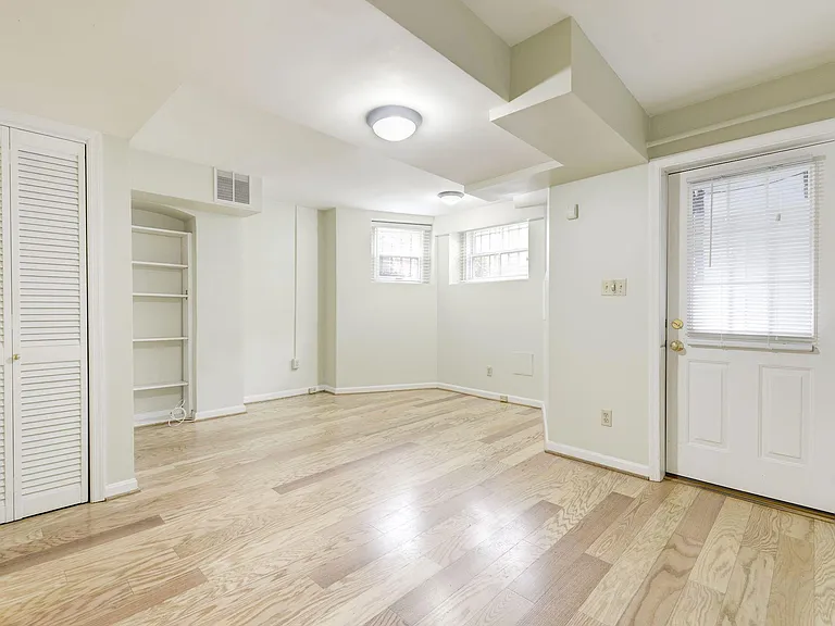 1761 Church St NW #B — Photo 2
