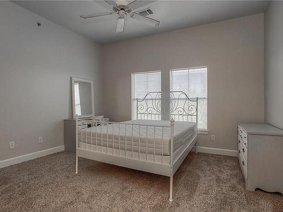 4th image of 2816 Lubbock Ave APT 120
