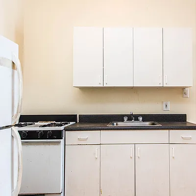 Rented by Nooklyn NYC LLC | media 4