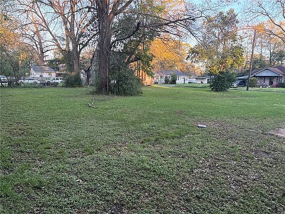 5th image of 1912 Kelly St Lot 2