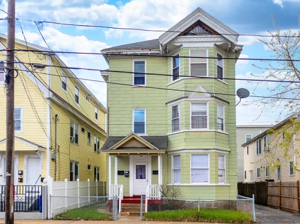 106 Park St, Lawrence, MA 01841