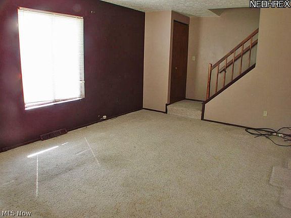 3rd image of 5507 Sutton Ln APT D