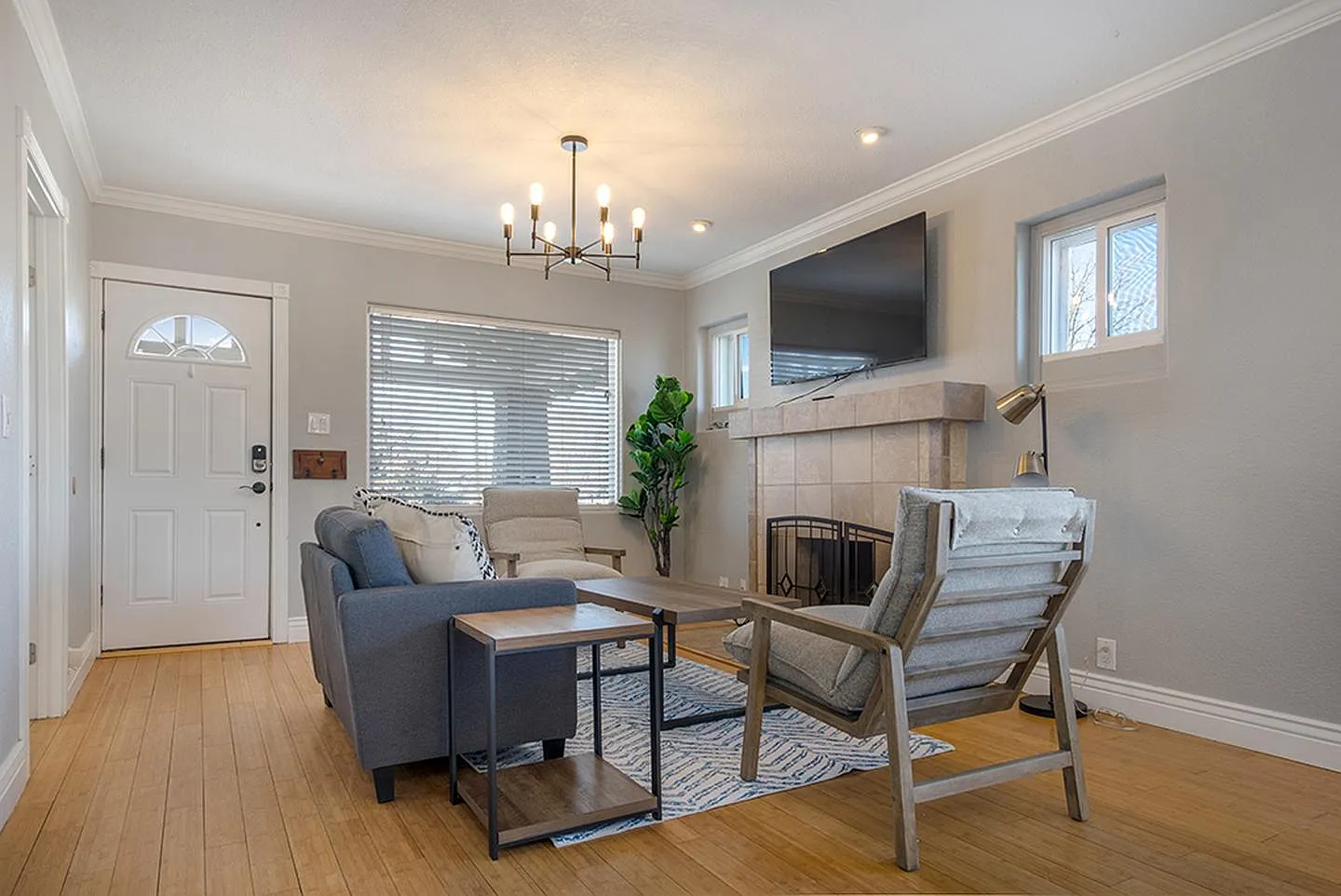Luxe renovated Berkeley home by Rocky Mtn Lake Park — Photo 2