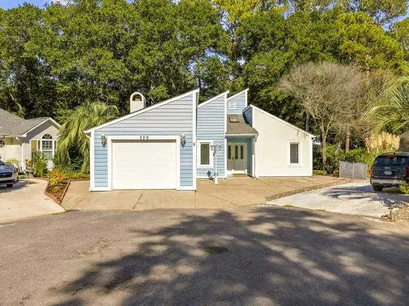 128 Dogwood Pl., North Myrtle Beach, SC 29582