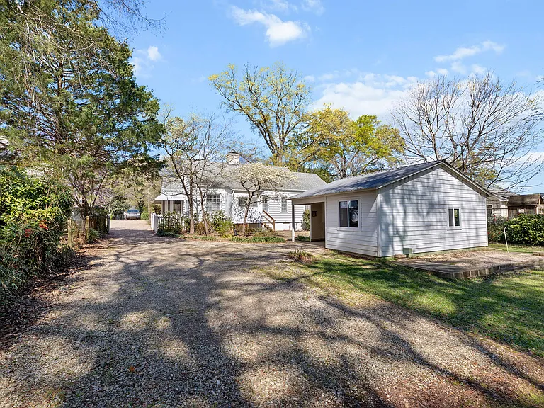 2728 Anderson Dr — Photo 38