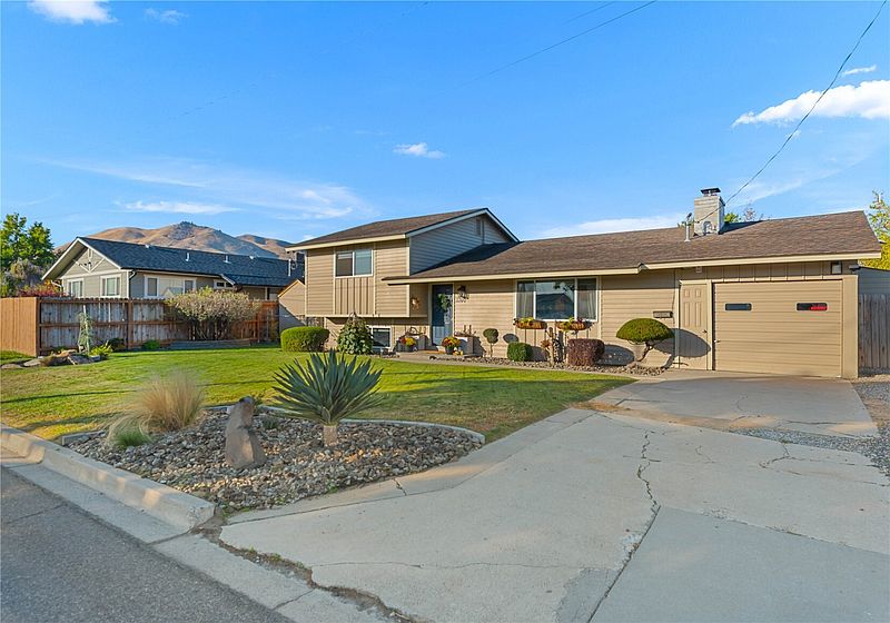 4th image of 1300 Cashmere Street