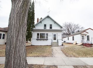 432 14th Ave S, Fargo, ND 58103