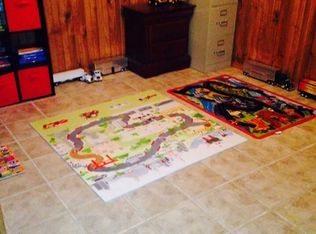 77 Lakeshore Dr, Marion, KS 66861