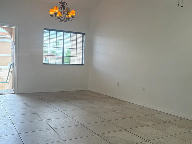 6425 SW 130th Pl #705 — Photo 4