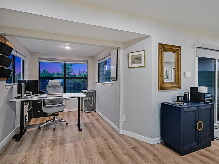 1006 Hollybluff St — Photo 13