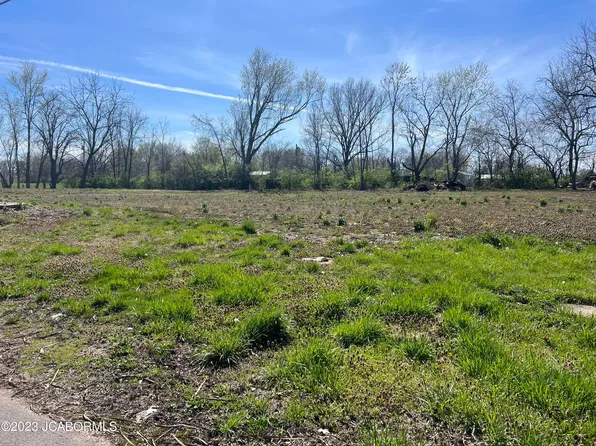 2 Colorado Ave, Eldon, MO 65026