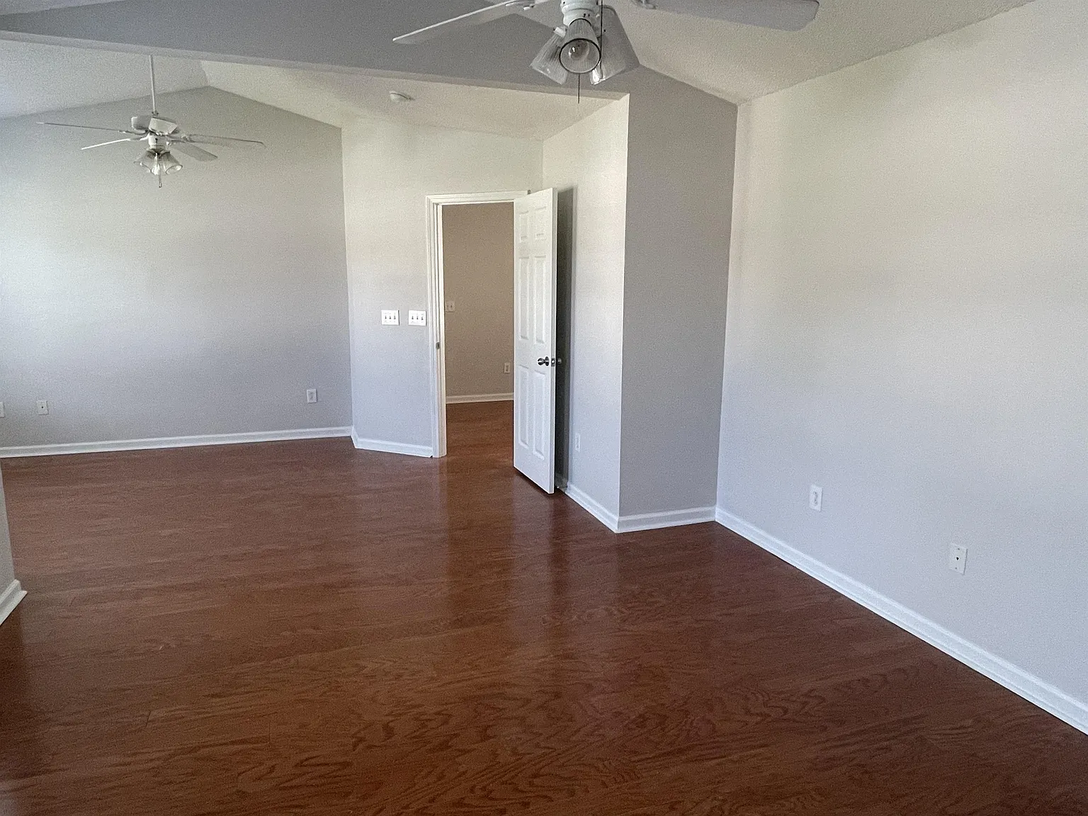 2704 North Holmes Court - . — Photo 3