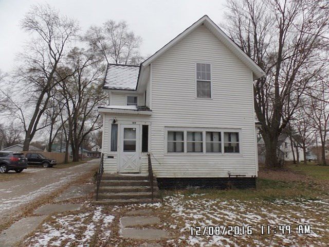 1st image of 819 W Garfield Ave