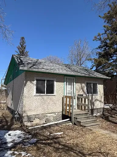 135 Larche Ave E #1A — Photo 1