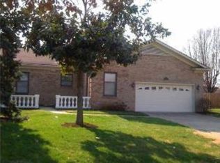 5900 Hickman Ct, Indian Hills, KY 40207